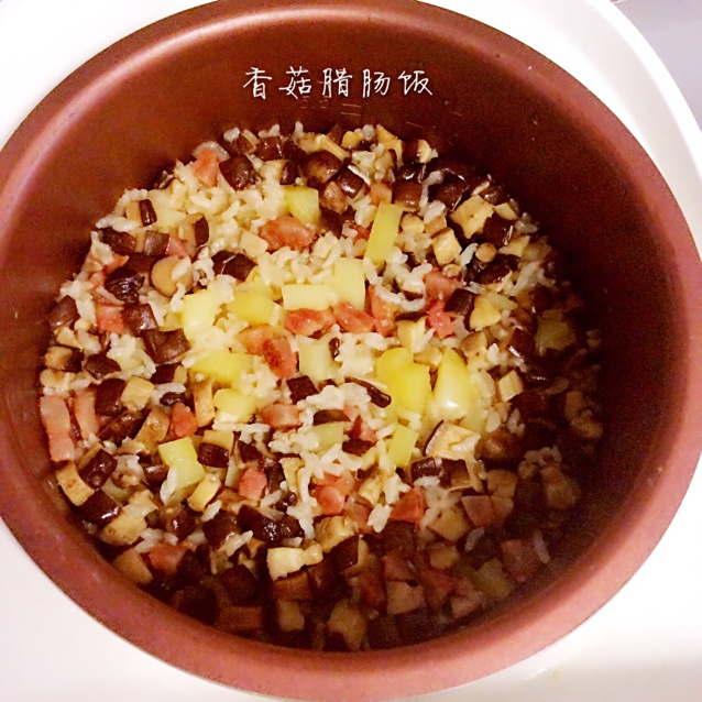 电饭锅版香菇腊肠饭