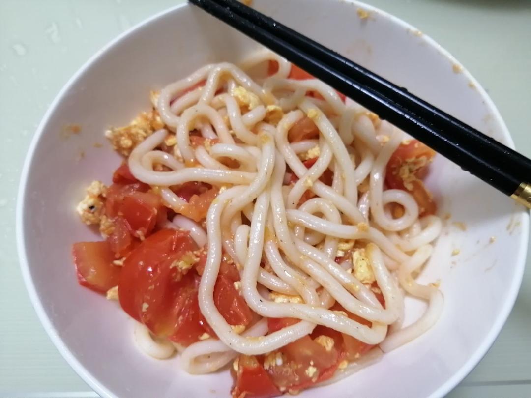 番茄鸡蛋乌冬面