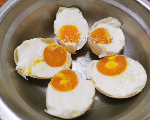 超简易自制流油咸鸡蛋的做法