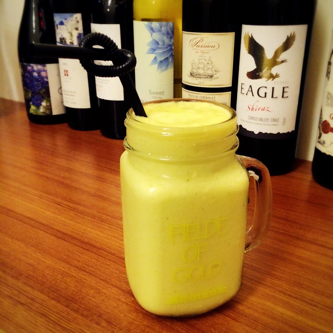 芒果牛油果奶昔