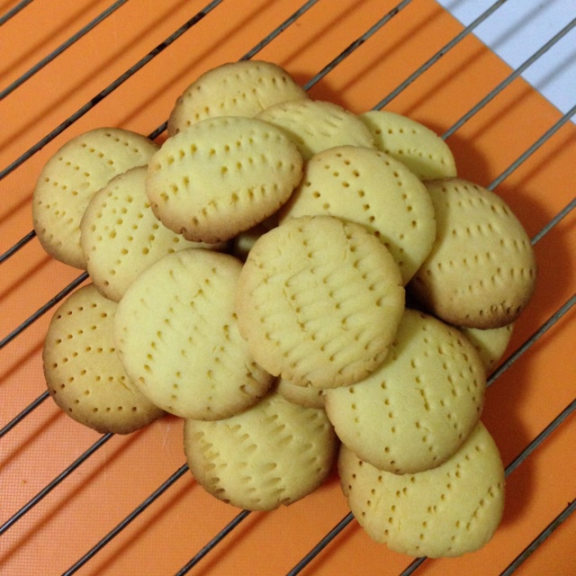 牛奶饼干