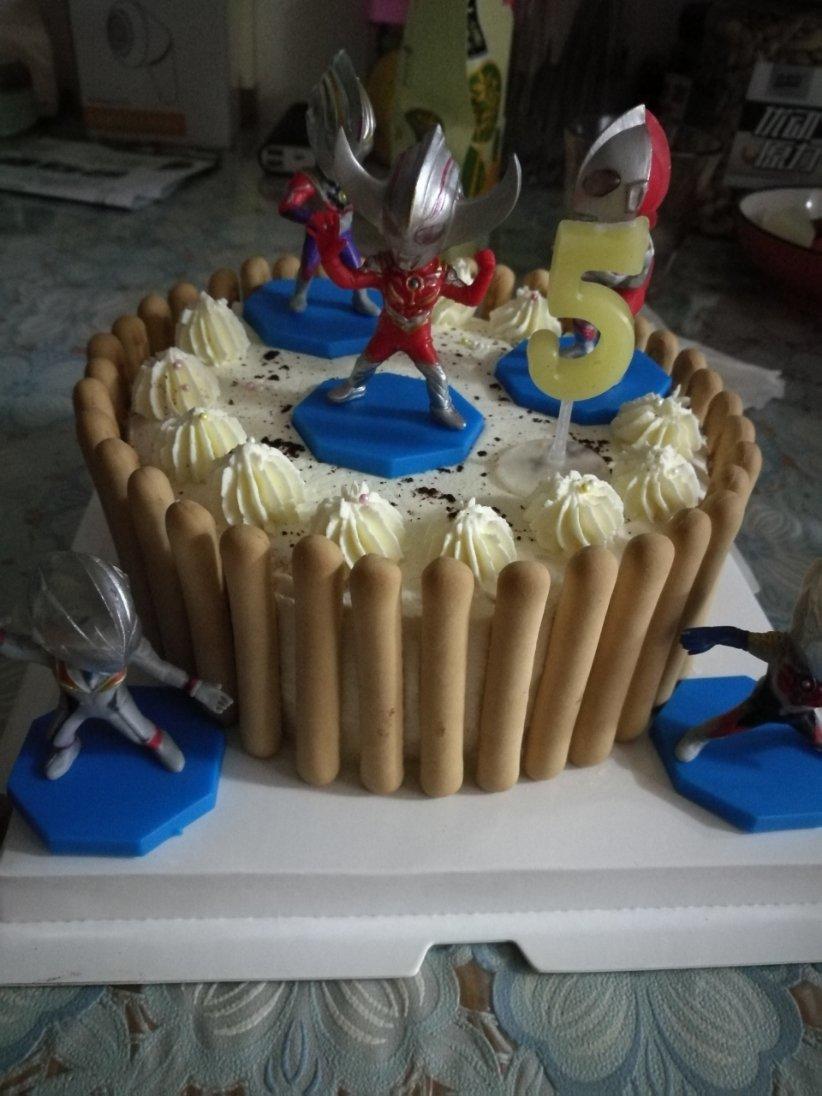 超级无敌美貌简单的刺绣风 奥特曼生日蛋糕