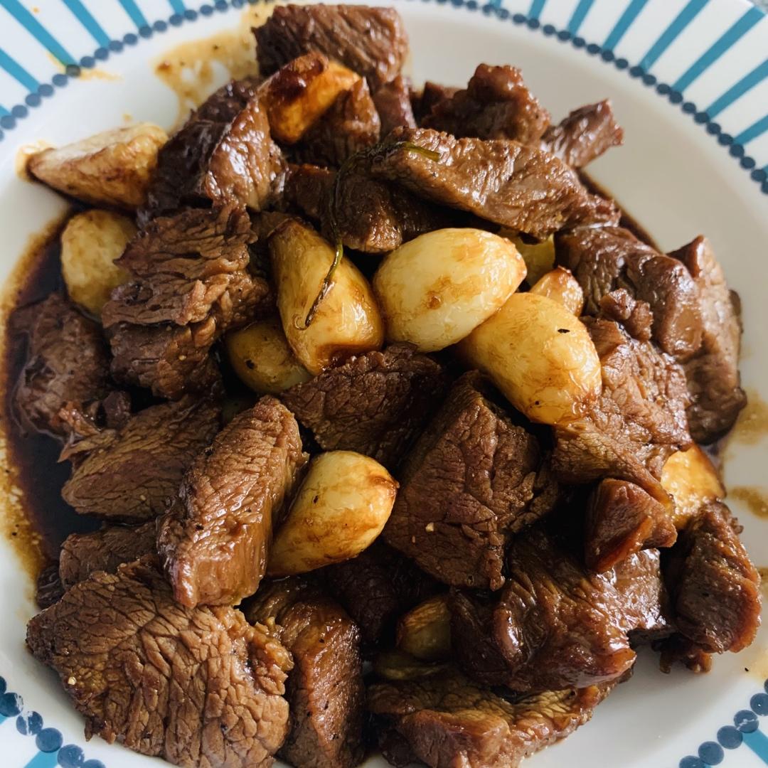 黑蒜子牛肉粒