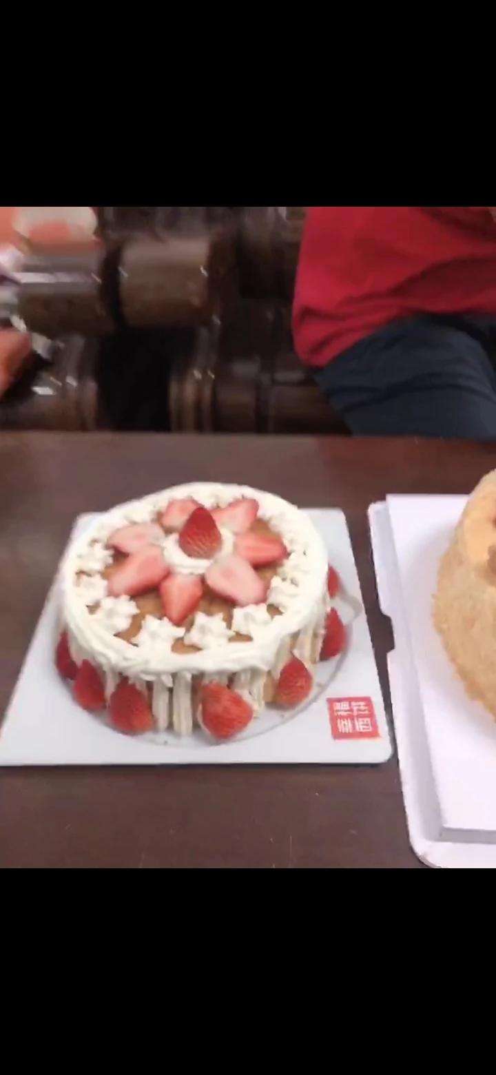 雀巢淡奶油打发小诀窍，裱花无压力