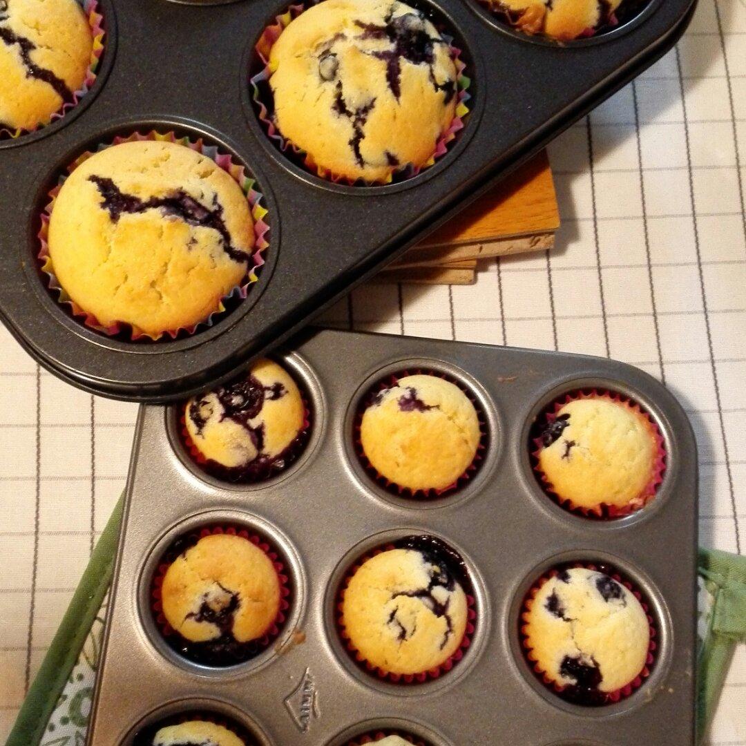 蓝莓玛芬蛋糕 Blueberry Muffin