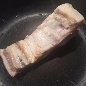 黄豆眉豆炖鱼骨汤的做法 步骤2