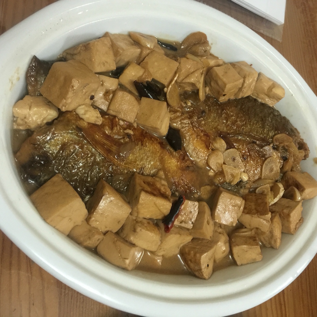 黄鱼炖豆腐