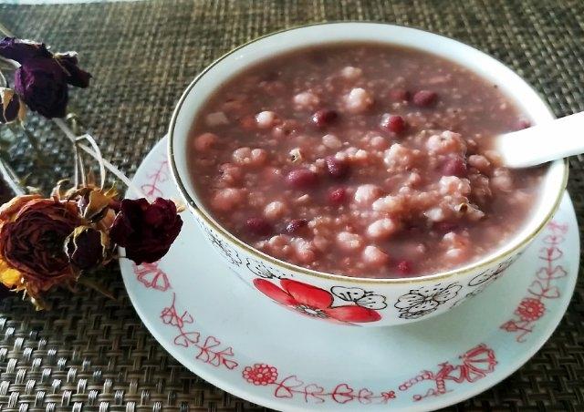 红豆薏仁小米粥的做法