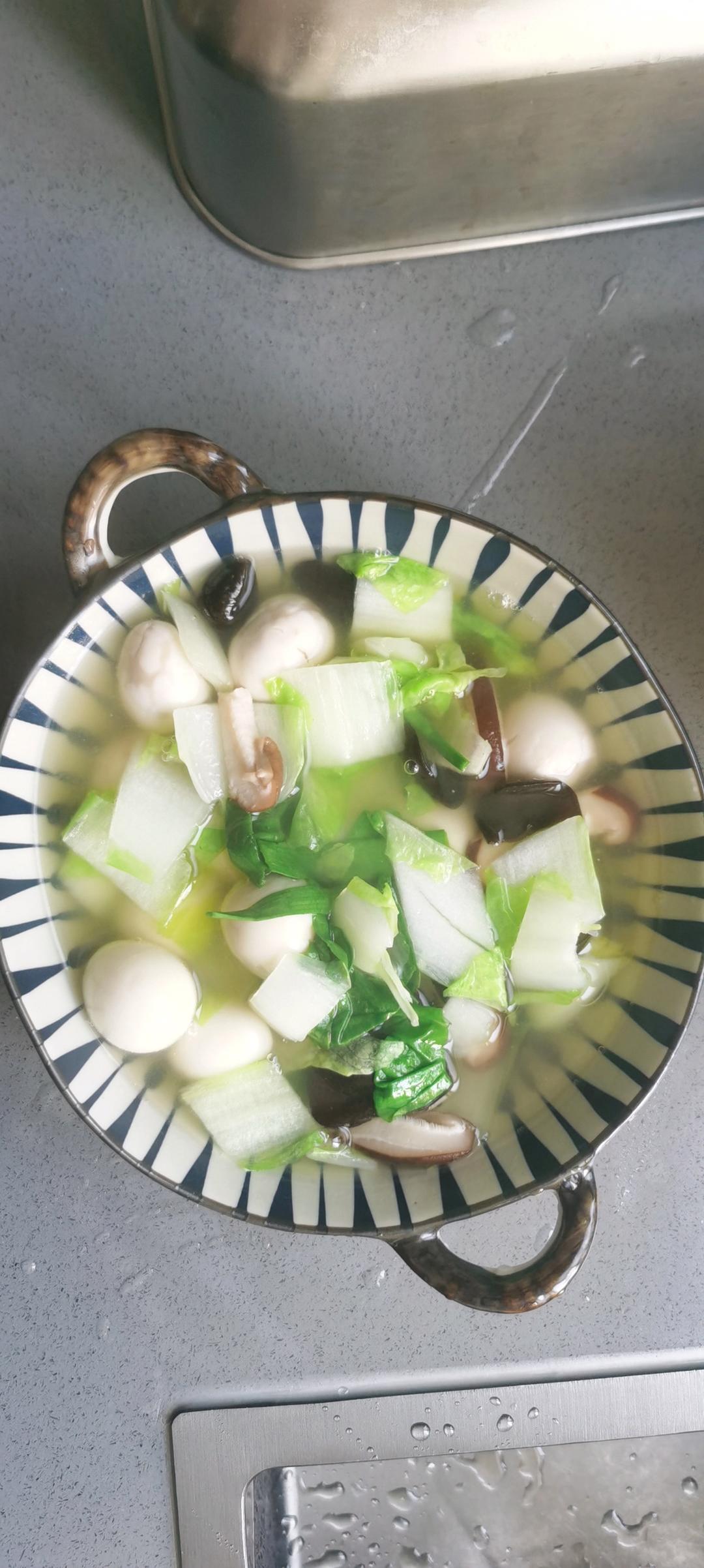 香菇青菜鹌鹑蛋汤