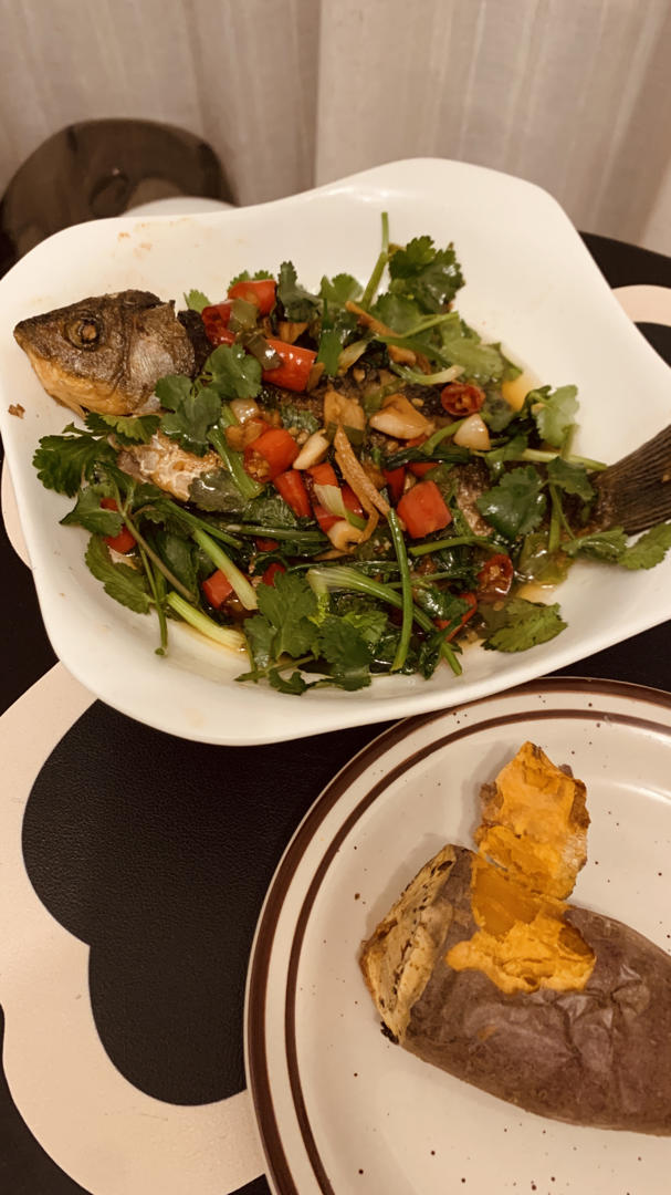 红烧鲫鱼-地道湘菜