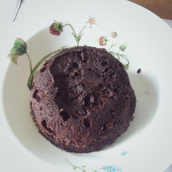 ★超简单★美味★2分钟★不用巧克力的微波炉巧克力蛋糕