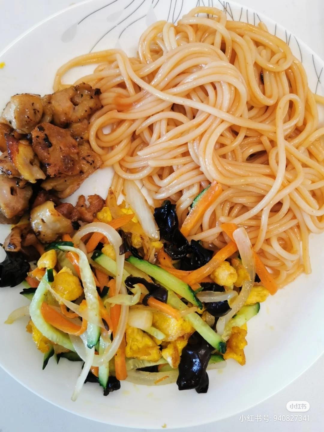 美味爽口的意大利拌面