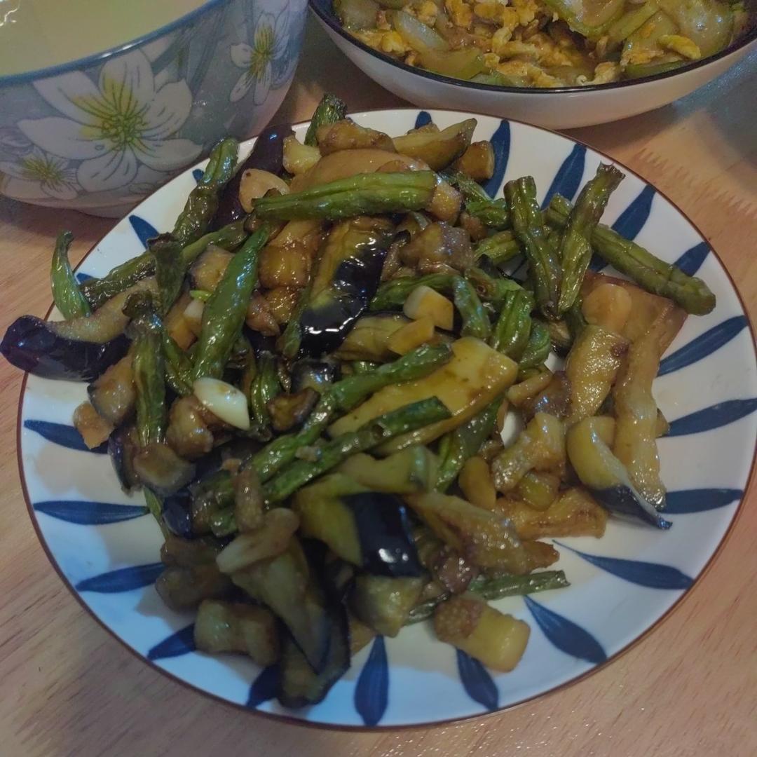 美味可口的豆角烧茄子！原来饭店都是这样做的