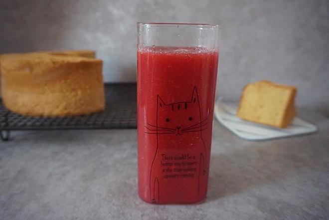 草莓番茄紫胡萝卜饮的做法