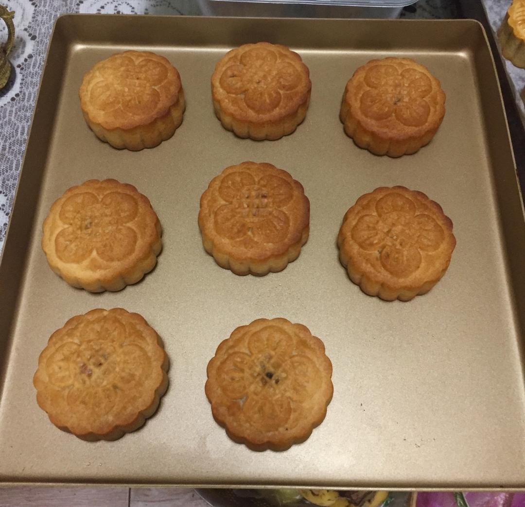 肉松蛋黄月饼