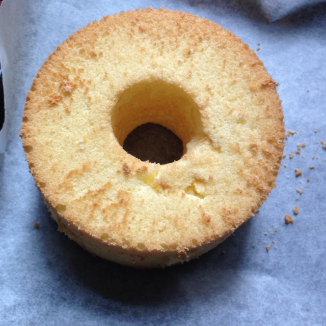 超简单完美戚风蛋糕（6寸2蛋）附打发、翻拌、脱模视频