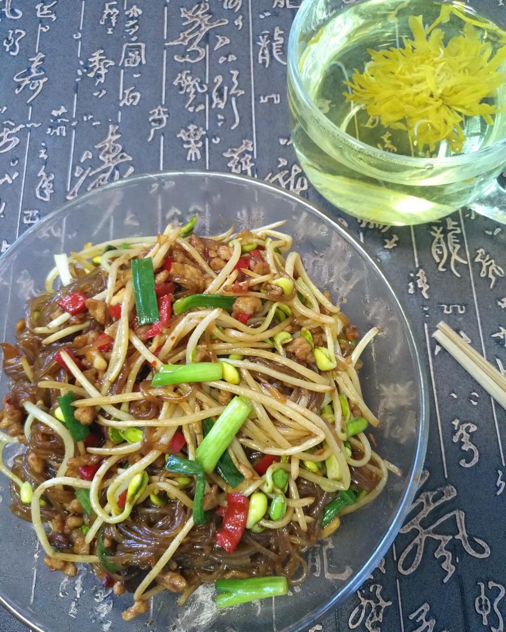 肉末豆芽炒粉丝