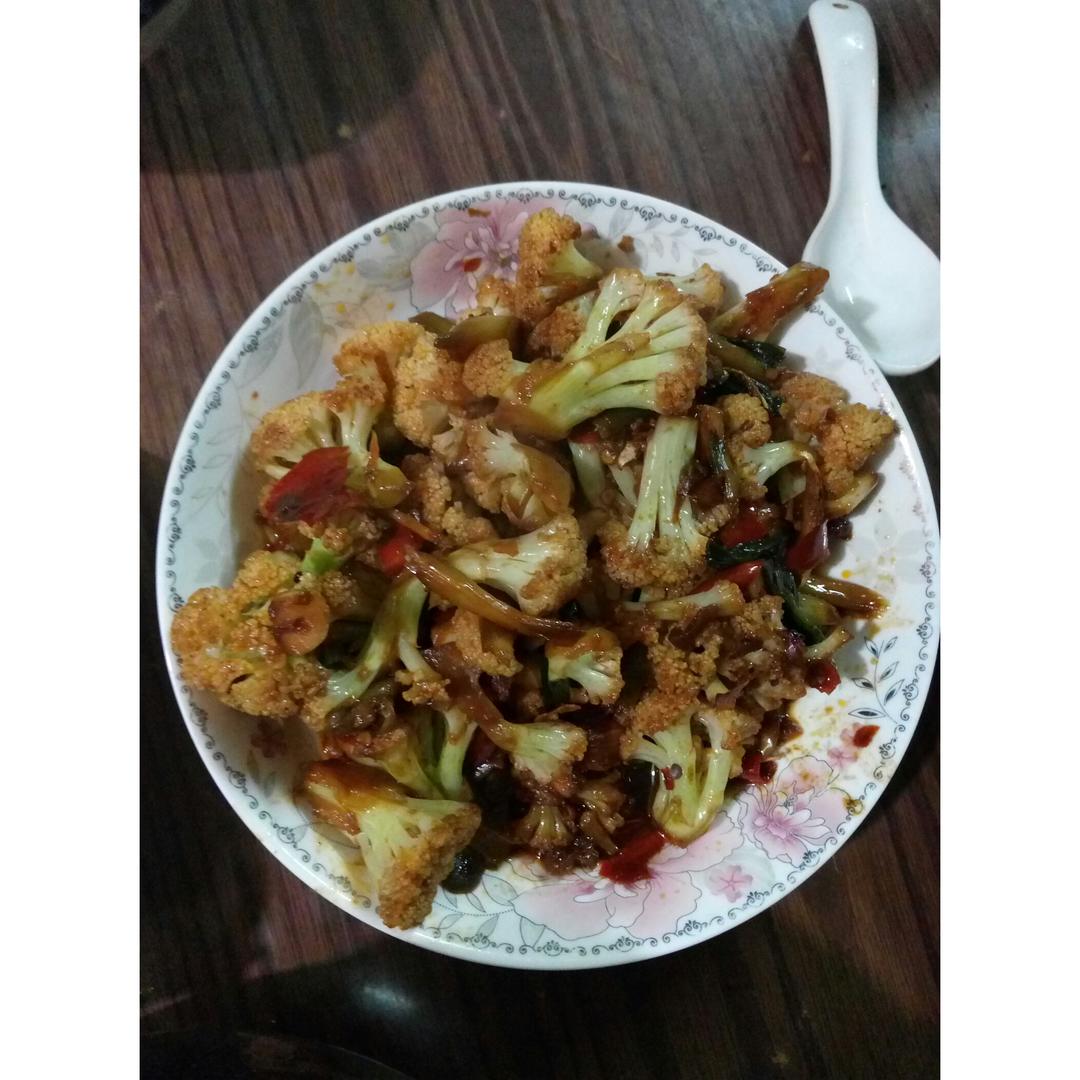 很“浪费”米饭的家常菜之一-------干锅菜花