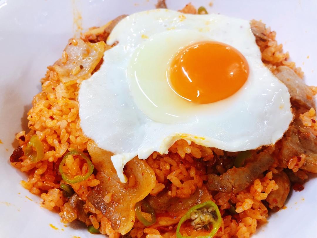 jasmine-xia做的五花肉泡菜炒饭五花肉泡菜炒饭韩式首页登录注册作品