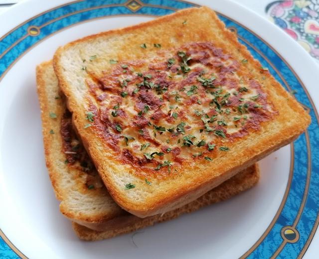 带盖儿的鸡蛋火腿吐司的做法