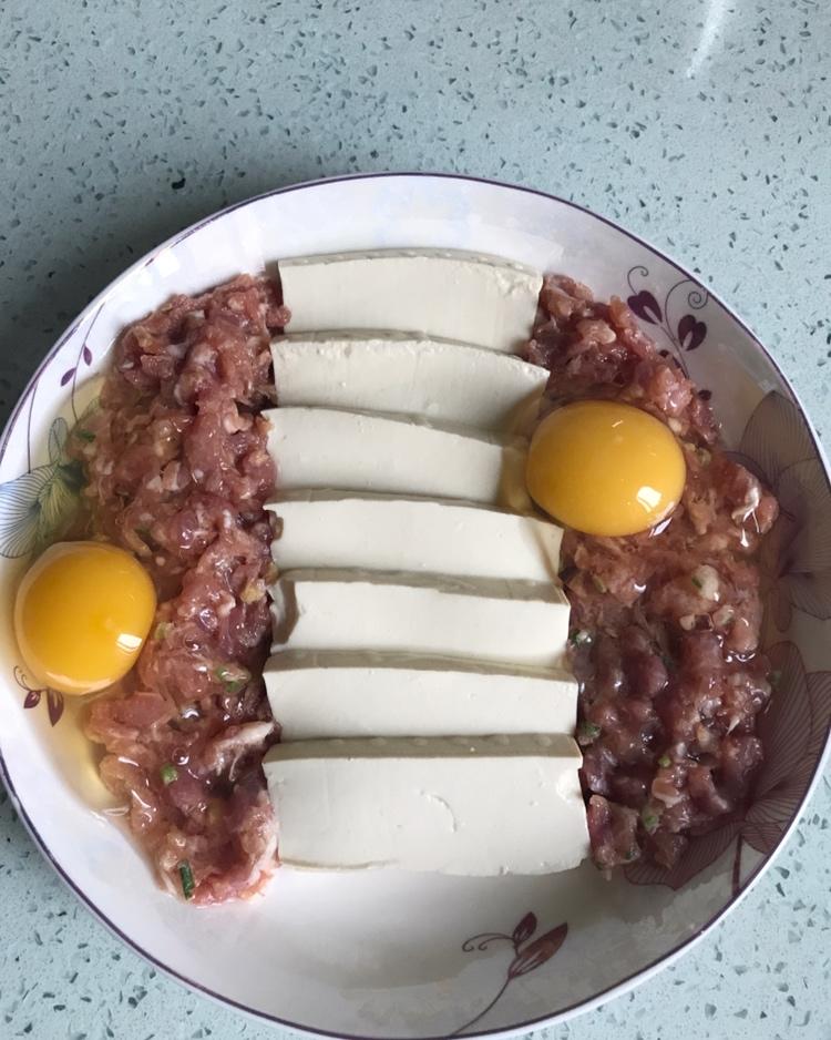 【豆腐肉糜抱蛋】肉饼蒸蛋的豪华做法，零难度！
