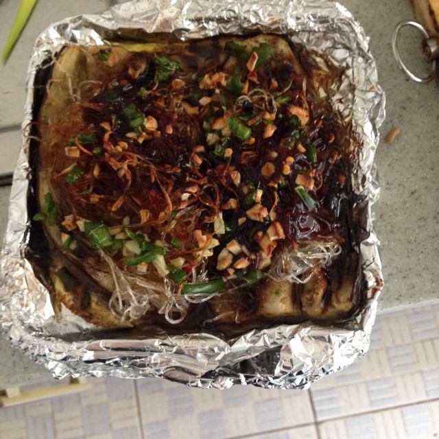 海鲜风味蒜泥粉丝烤茄子