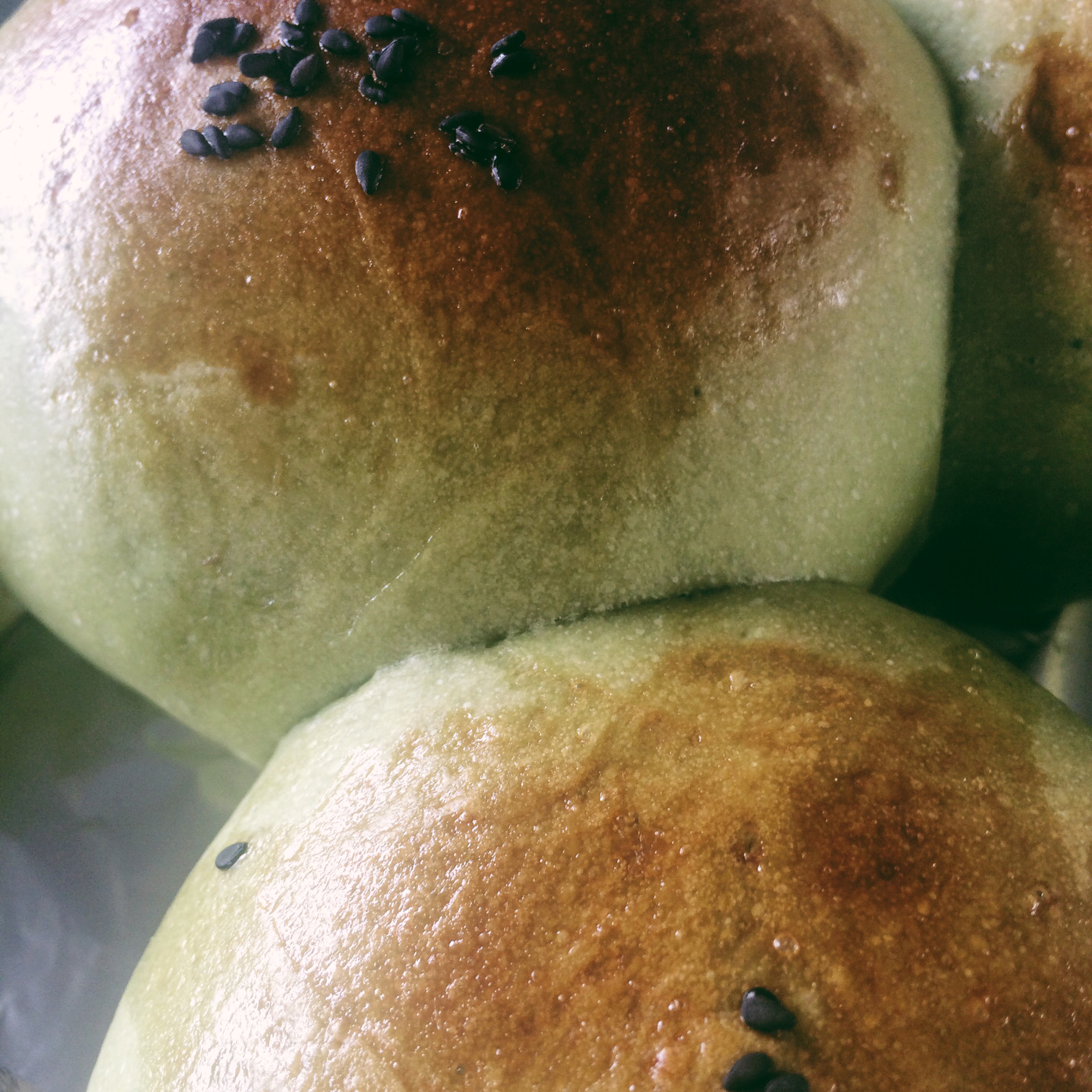 抹茶红豆三角面包