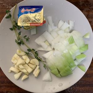 家庭版玉米浓汤的做法 步骤2