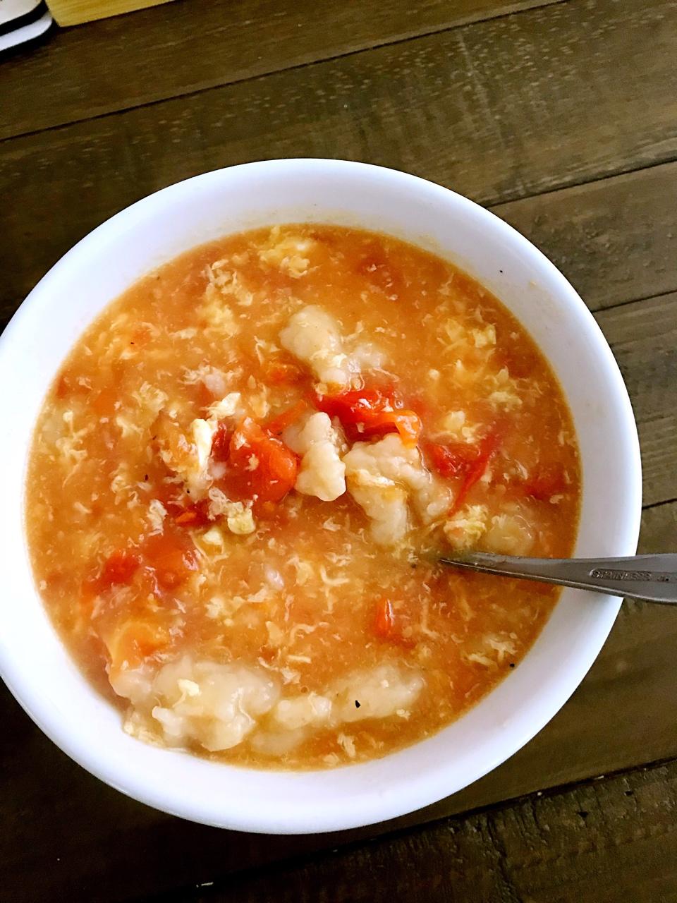 西红柿鸡蛋疙瘩汤