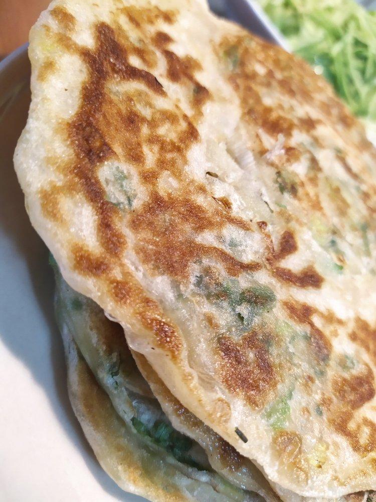香酥千层饼，葱油饼，酥掉渣了