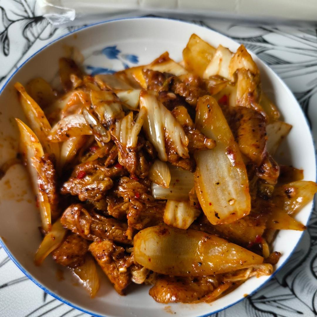 辣白菜炒五花肉