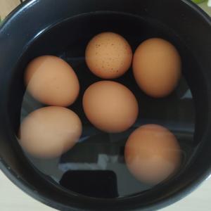 减脂期の超美味水煮蛋的做法 步骤1