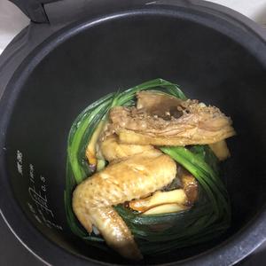 用电饭煲做窑鸡的做法 步骤5