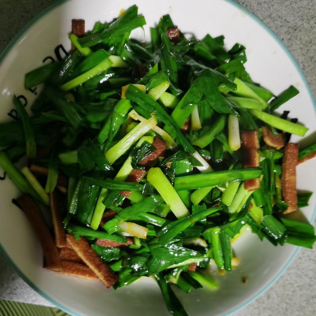 小炒豆干韭菜