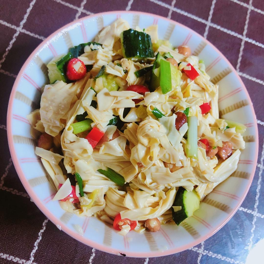 凉拌腐竹黄瓜