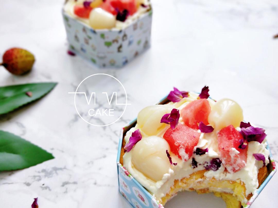 西瓜荔枝玫瑰蛋糕（集颜值和美味于一身）