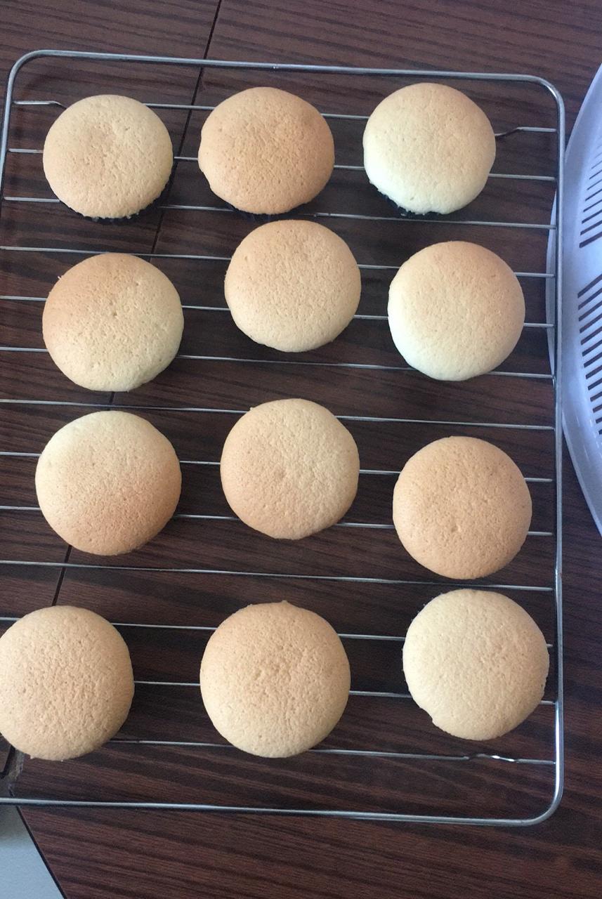 原味海绵纸杯蛋糕（非常适合裱花、盖糖皮的cupcake方子）