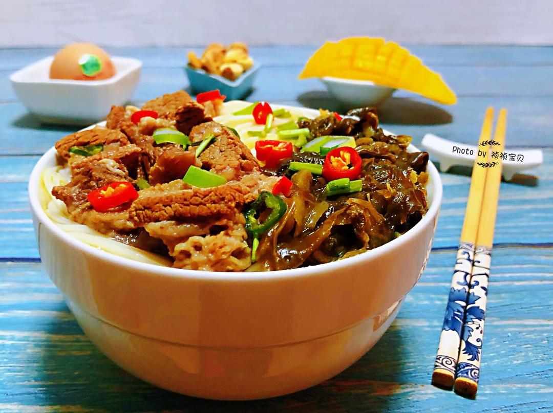 老坛酸菜牛肉面