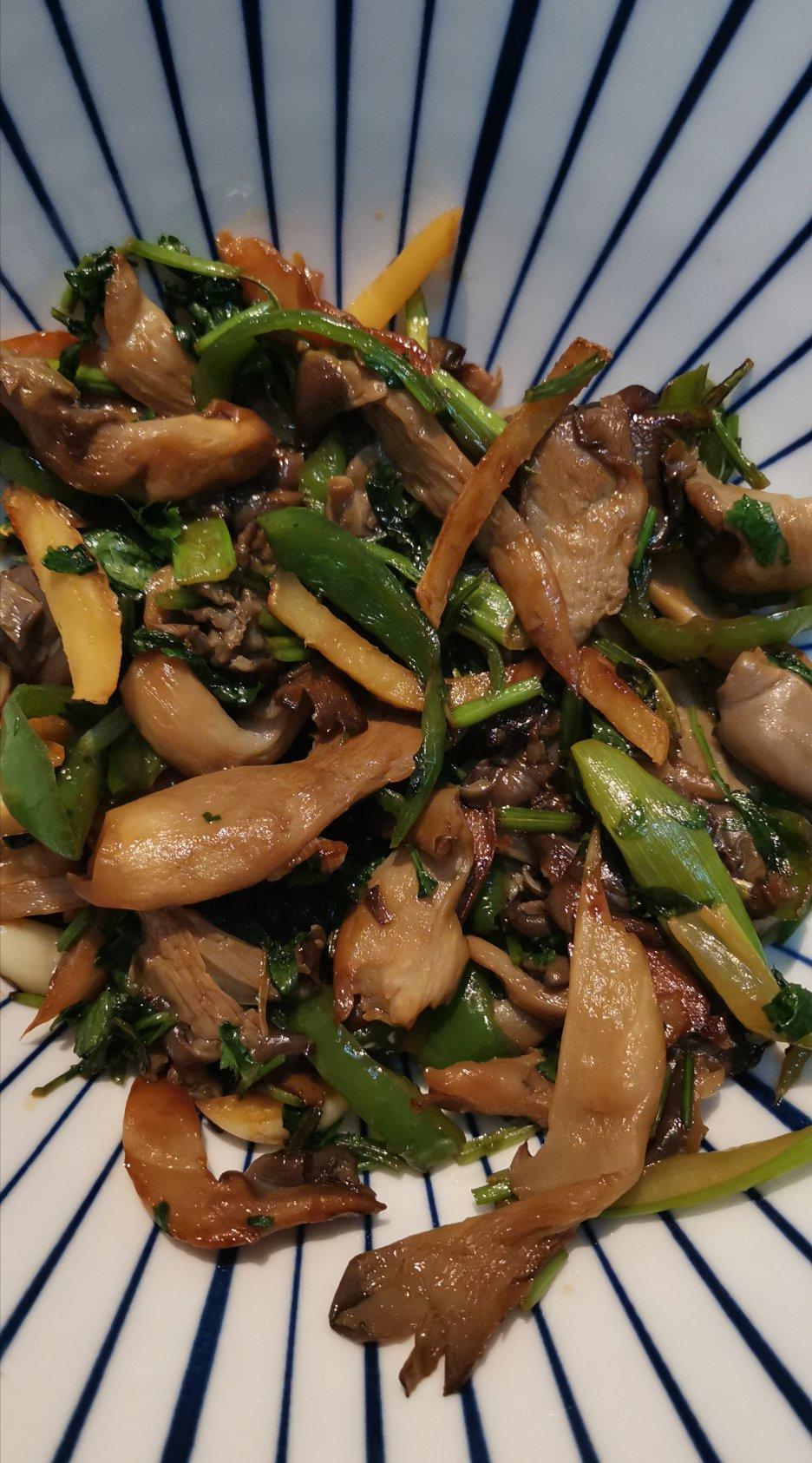 素炒平菇
