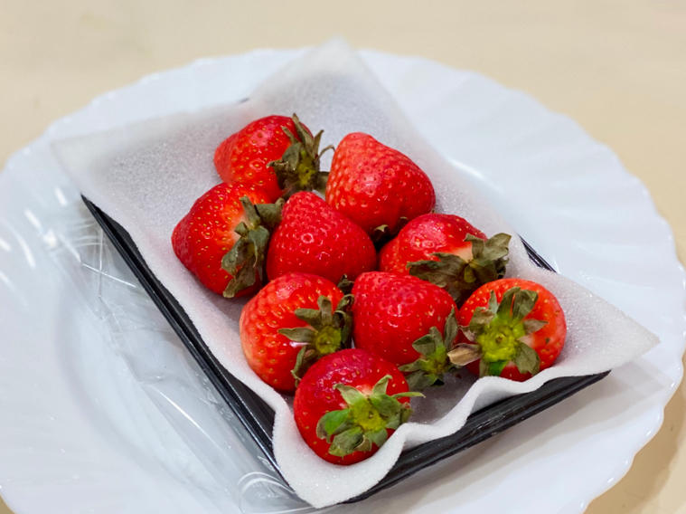 玫瑰上的雨露 #Raindrops on Roses