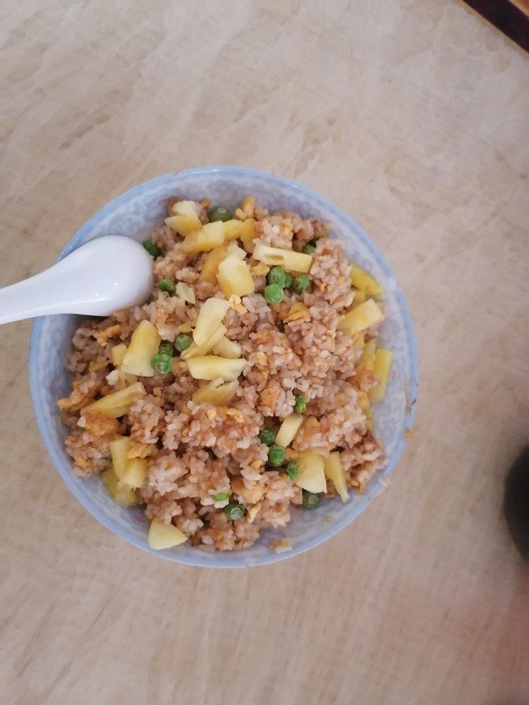 菠萝蛋炒饭