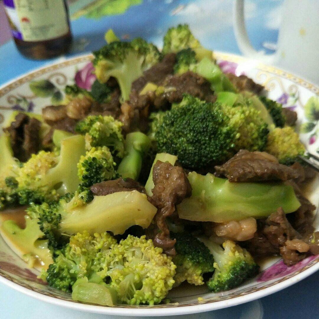 西兰花炒牛肉