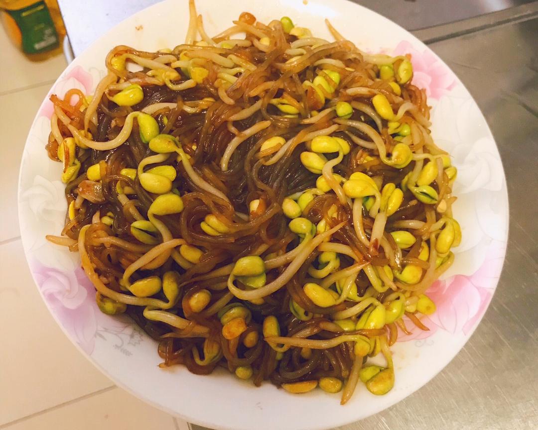 黄豆芽炒粉条儿的做法