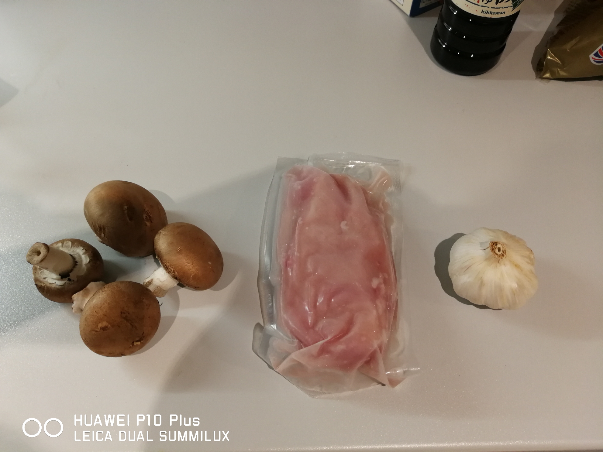 鸡肉蘑菇培根炒饭的做法 步骤1