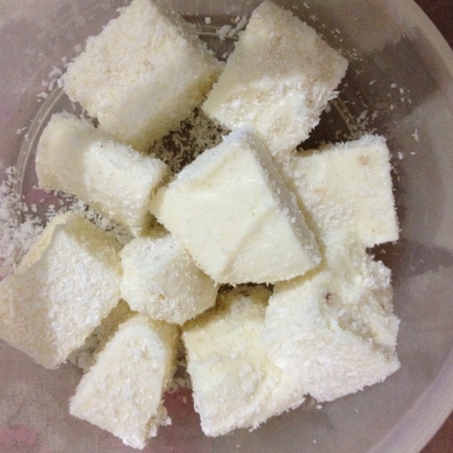 完胜85度C牛奶椰丝小方