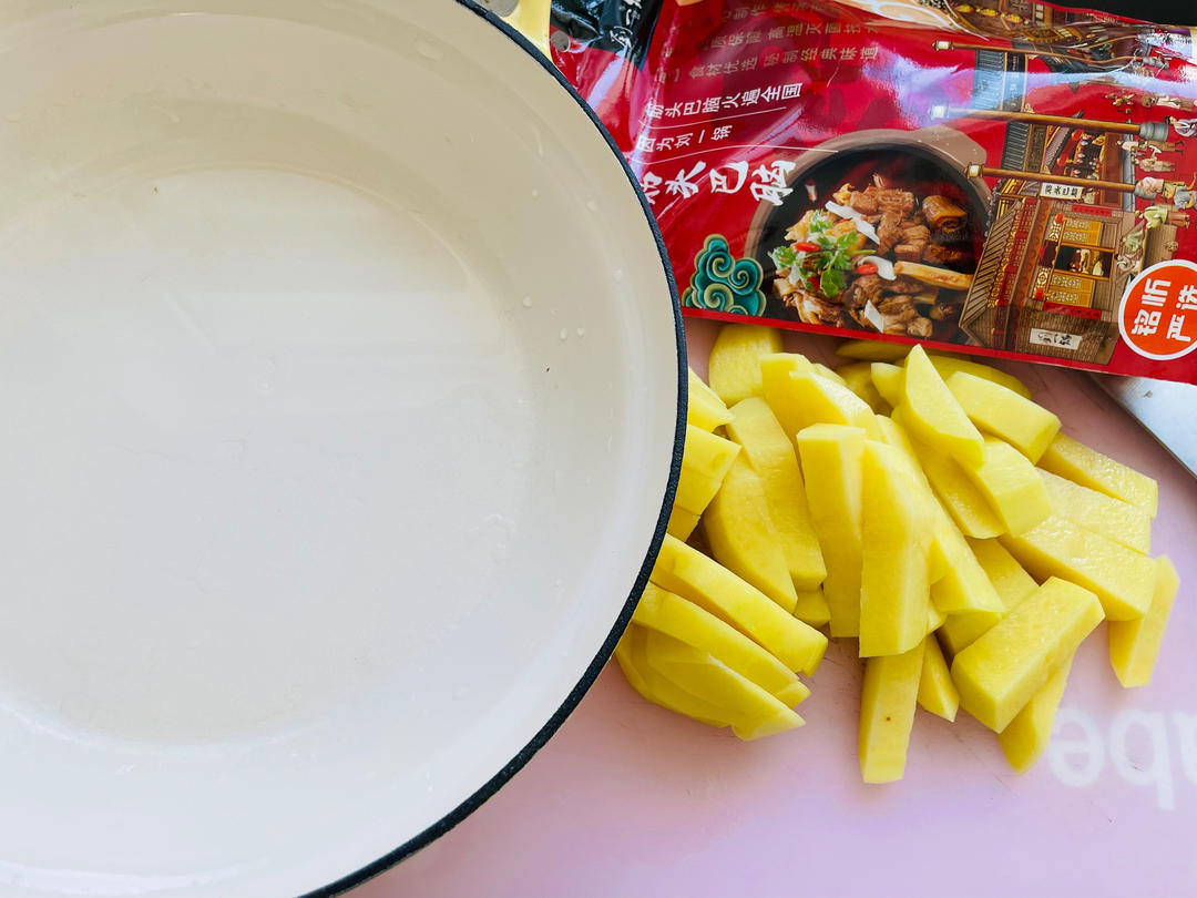 灌汤小笼包+白玉翡翠卷【3月北鼎蒸炖锅食谱】