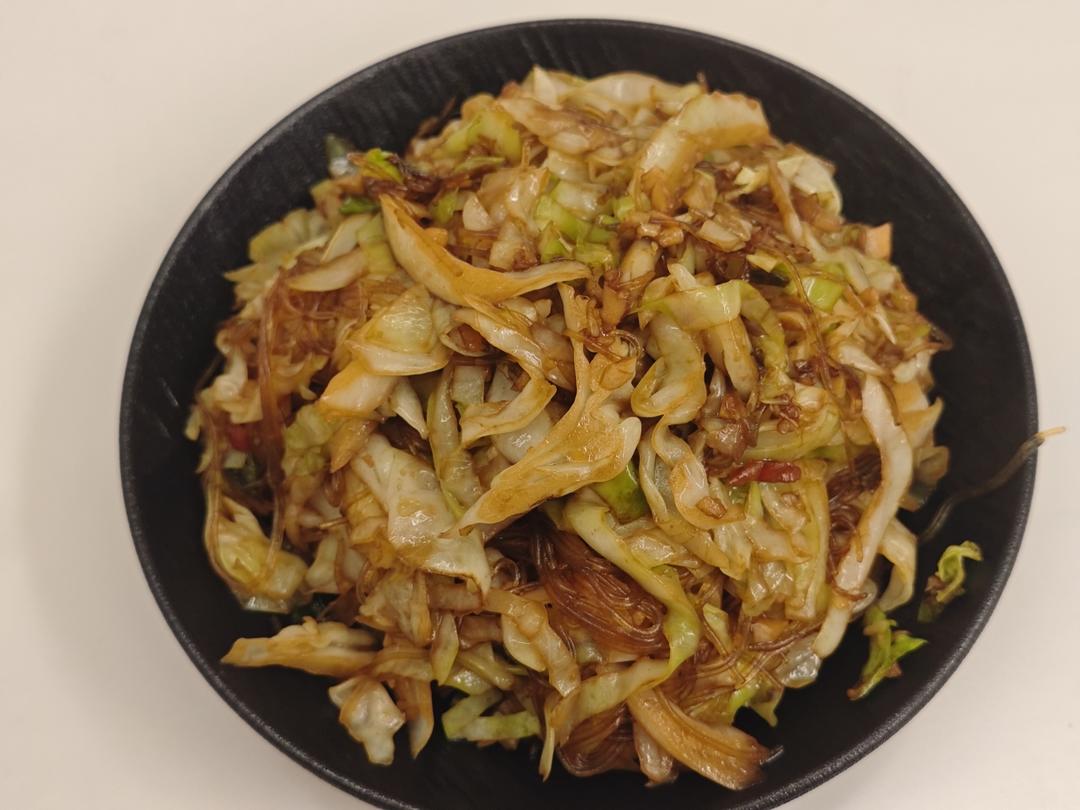 最近爱吃粉丝粉条～包菜炒粉丝