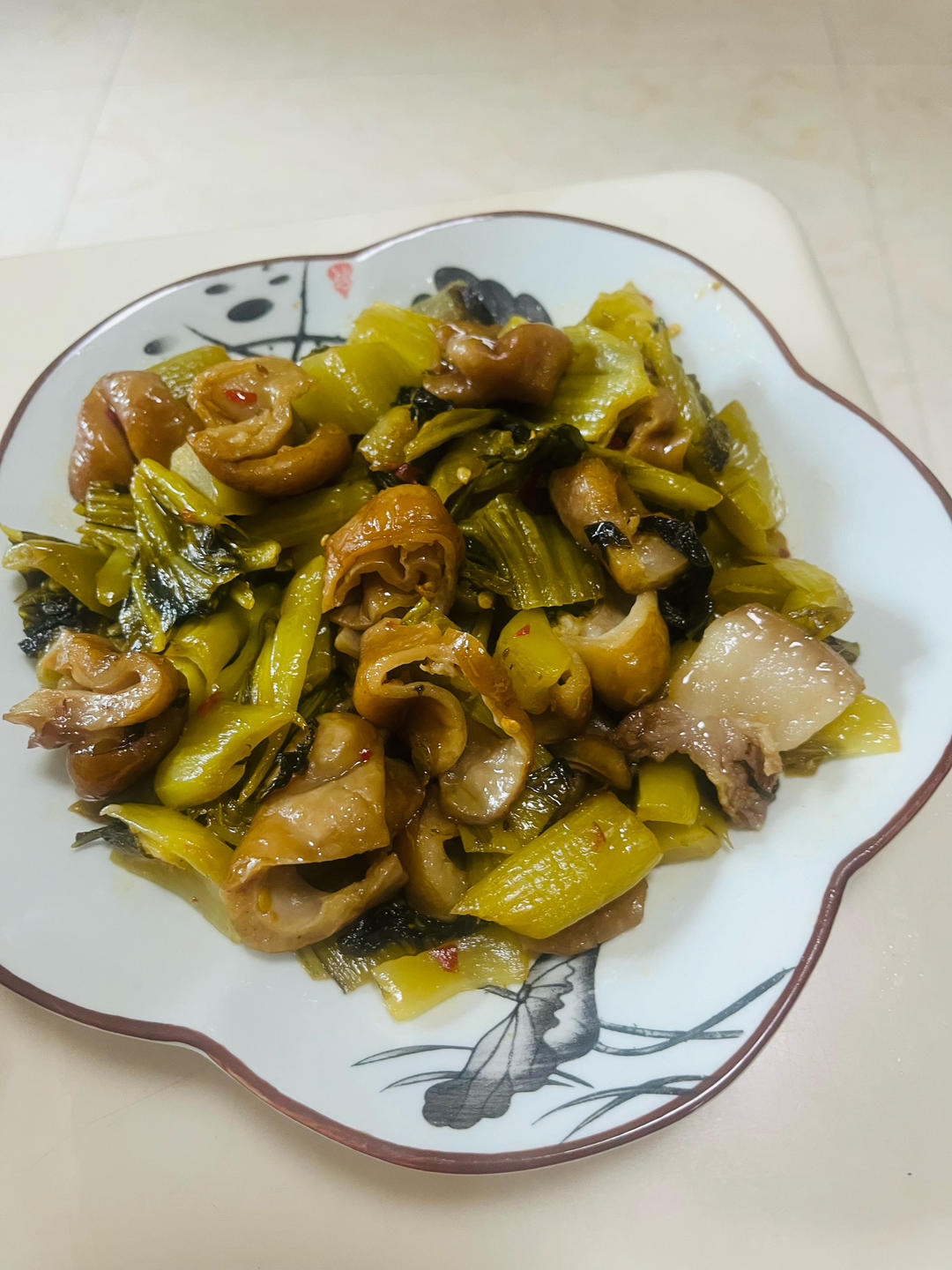 酸菜炒猪大肠