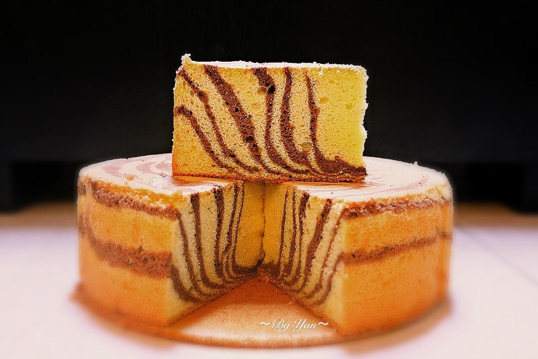 斑马纹可可双色鸡蛋糕