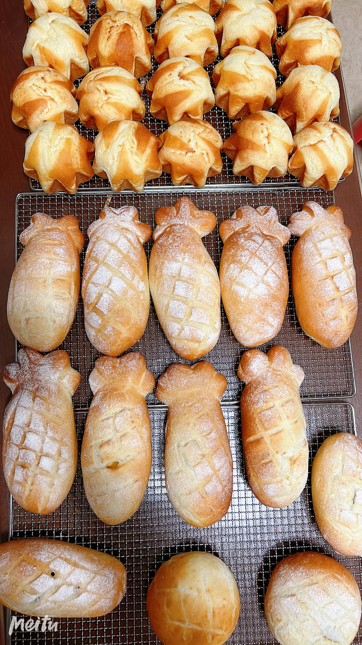 凤梨芝士软欧